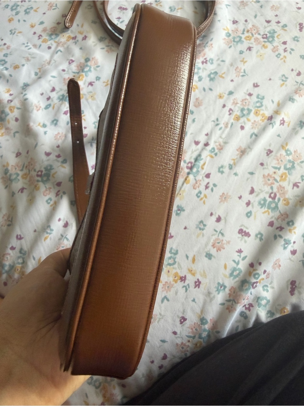 Gucci Beige GG Canvas Shoulder Bag with Brown Leather and Green-Red Web - Picture 5 of 9